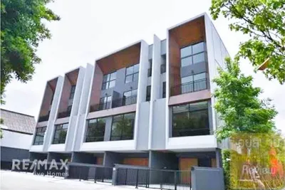 for-rent-modern-townhome-in-arden-pattanakarn-920071001-15033
