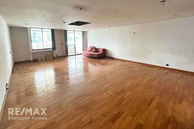 for-sale-las-colinas-condominium-2-mins-walk-to-mrt-sukhumvit-asoke-920071001-15034