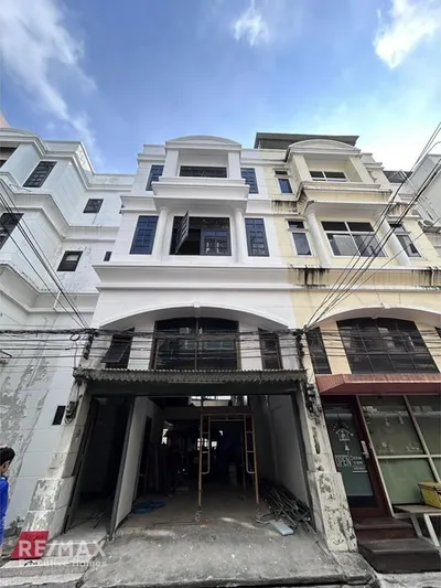 prime-commercial-townhouse-for-sale-in-sukhumvit-920071001-15046