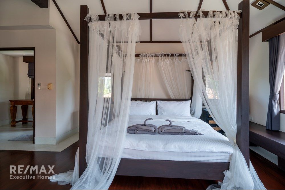 5-Bedroom Villa for Sale at Palm Hills Golf Course, Hua Hin 39