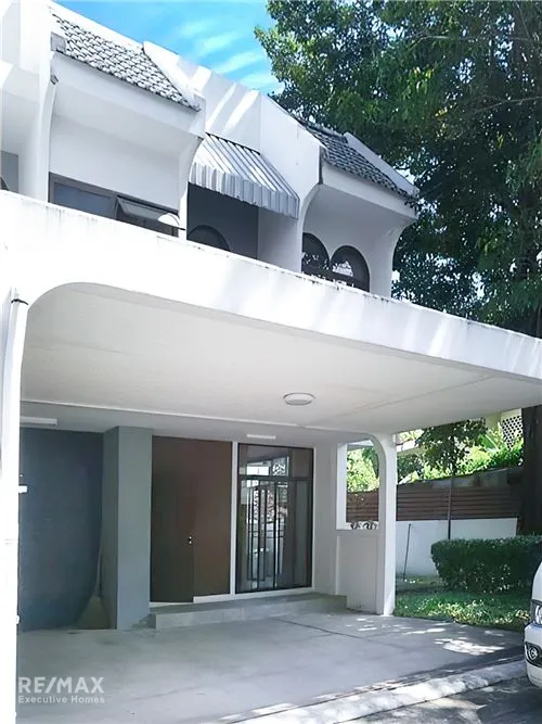 for-rent-spacious-2-storey-townhouse-in-prime-sukhumvit-area-920071001-15118