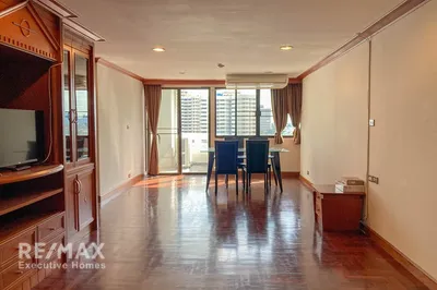 pet-friendly-2-bedroom-condo-for-sale-at-special-price-near-sukhumvit-26-bts-phrom-phong-920071001-15122