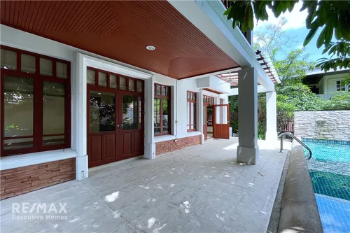 spacious-620sqm-pool-villa-with-4-bedrooms-in-ekkamai-ideal-for-home-or-business-pet-friendly-920071001-15197