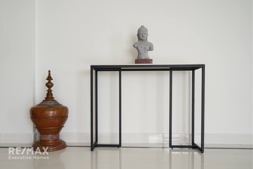 Luxurious Duplex Penthouse with 360° Sea Views 10