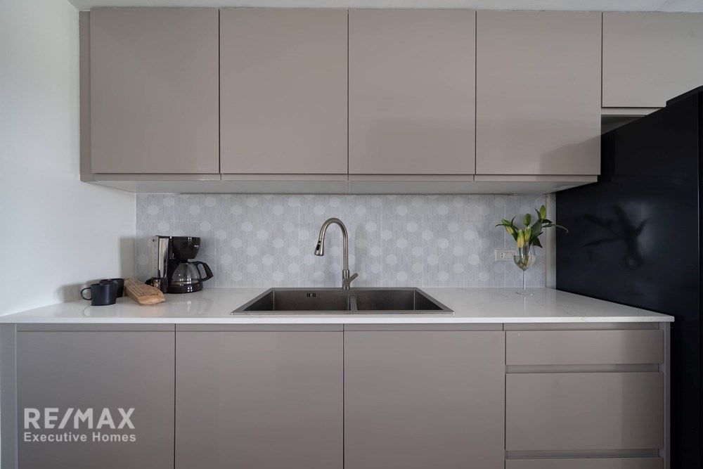 Luxurious Duplex Penthouse with 360° Sea Views 44