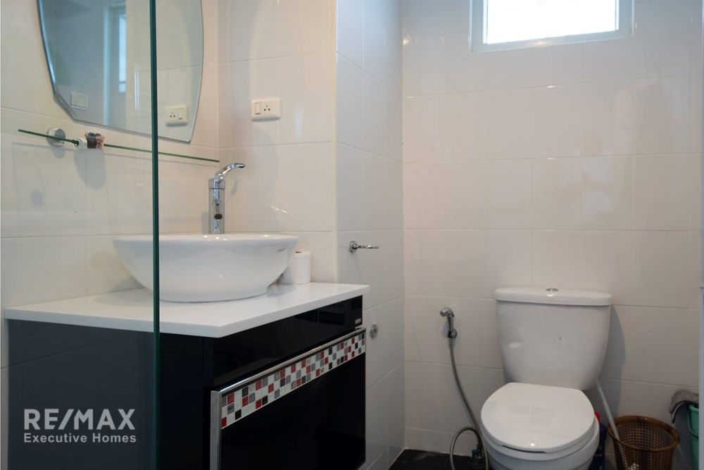 Luxurious Duplex Penthouse with 360° Sea Views 65