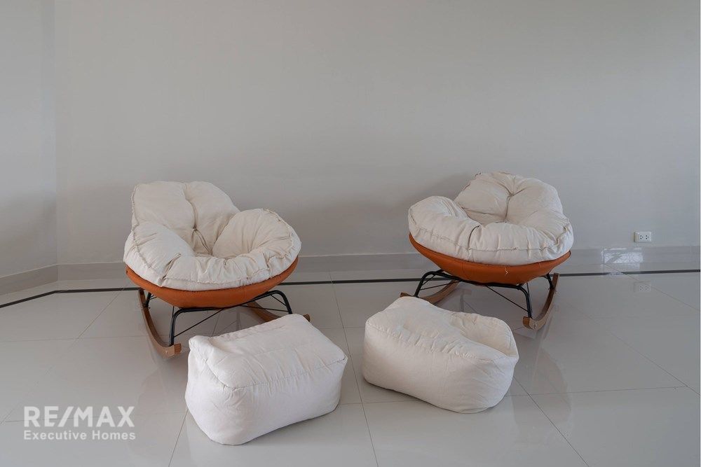 Luxurious Duplex Penthouse with 360° Sea Views 71