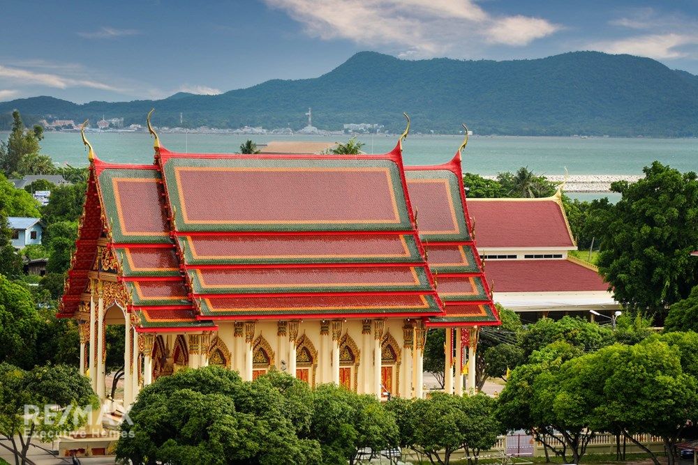 Luxurious Duplex Penthouse with 360° Sea Views 87