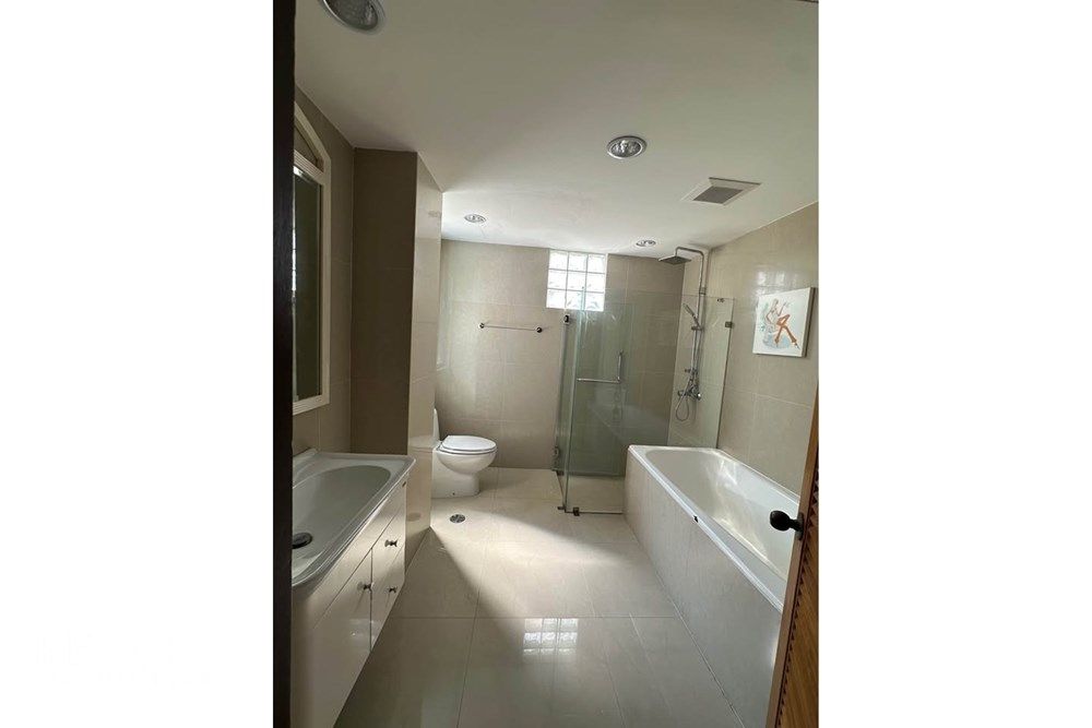 Spacious 4BR Duplex Condo for Rent - 830sqm with Private Garden & No Dog Weight Limit 13