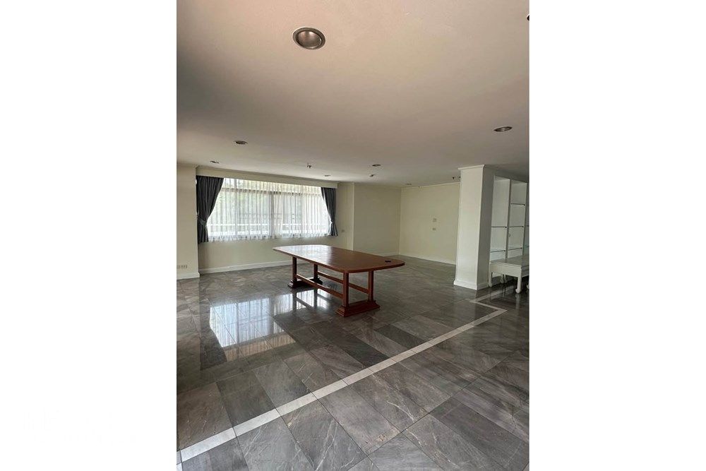 Spacious 4BR Duplex Condo for Rent - 830sqm with Private Garden & No Dog Weight Limit 6