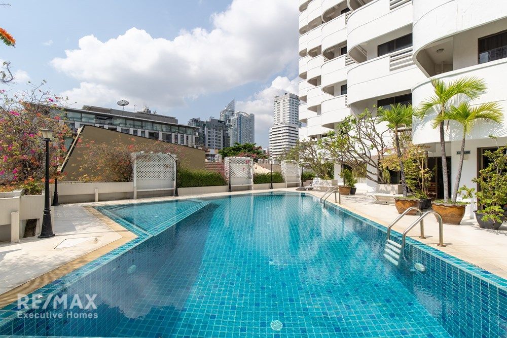 3BR Condo for Rent at Ruamjai Heights Sukhumvit 15 - 150sqm on 15th Floor for 95K 15