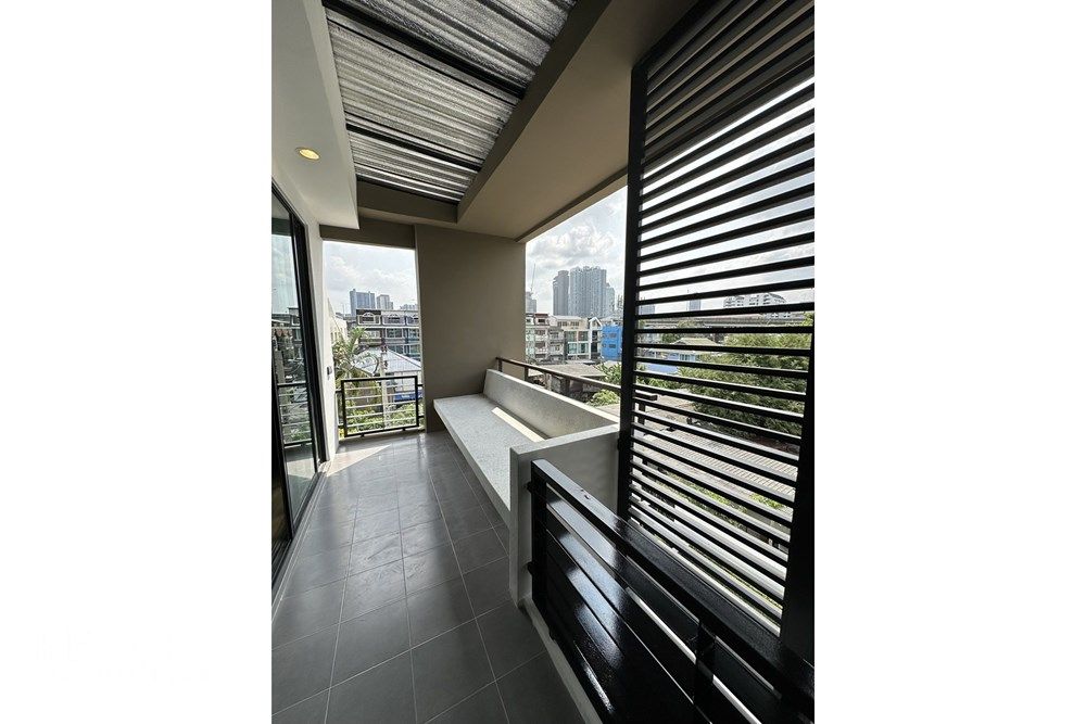 Spacious 3BR Townhouse for Rent in Bless Town Sukhumvit 50 - 300sqm, Pets Allowed 13