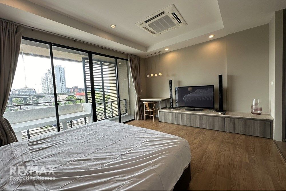 Spacious 3BR Townhouse for Rent in Bless Town Sukhumvit 50 - 300sqm, Pets Allowed 15