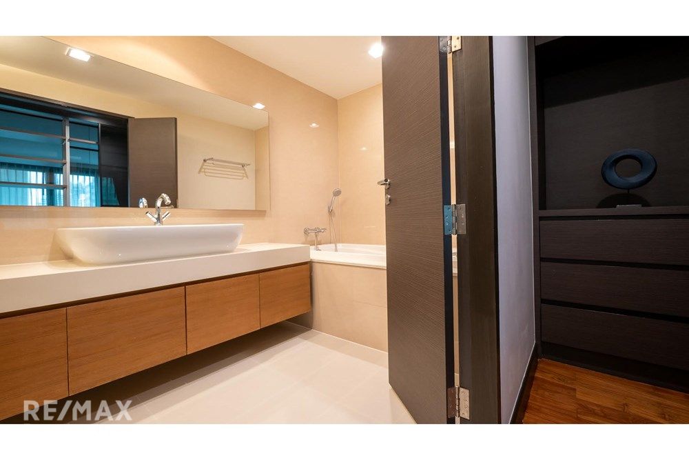 Spacious 3BR Condo for Rent | 167sqm | Sukhumvit 19 | Near BTS Asoke | 120K 15