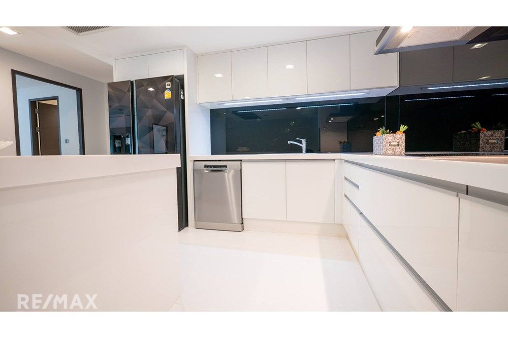 Spacious 3BR Condo for Rent | 167sqm | Sukhumvit 19 | Near BTS Asoke | 120K 8