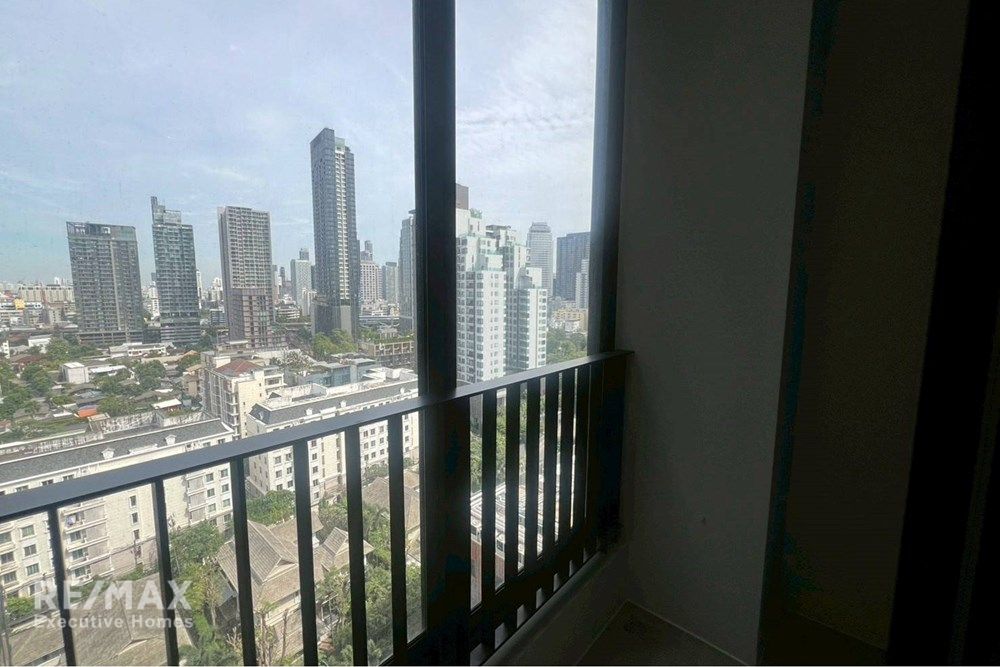 Rent 42K | 1BR Condo in Ideo Q Sukhumvit 36 | 46sqm on 17th Floor | Brand New 2