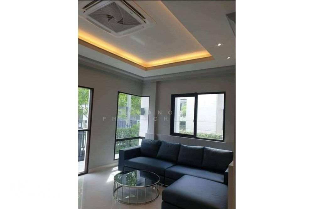 Spacious 4BR Detached Home for Rent in Pattanakarn - 262sqm, Pets Welcome, 120K 2