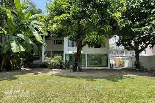 detached-house-for-rent-in-ruamrudee-phloen-chit-130k-or-130sqw-garden-920071001-15303