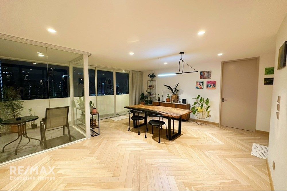 High-Floor 2BR Condo for Rent at 89K | 139sqm in Sukhumvit 39 | Proximity to International Schools 4