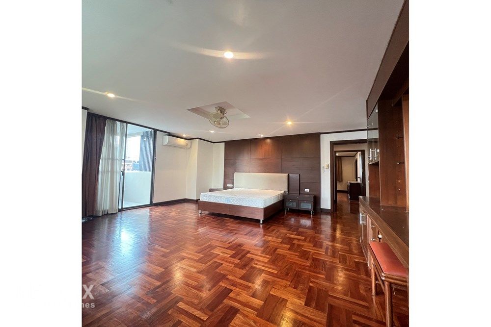 Luxury 3BR Condo for Rent at 115K | 290sqm High-Floor Living in Sukhumvit 24 | Pets Allowed 10