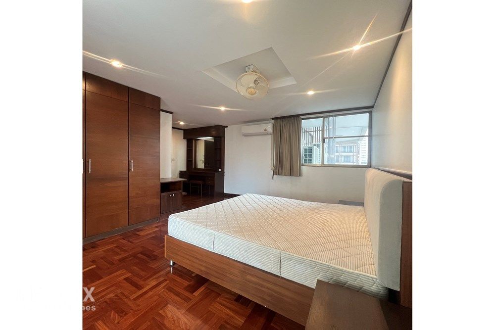 Luxury 3BR Condo for Rent at 115K | 290sqm High-Floor Living in Sukhumvit 24 | Pets Allowed 11