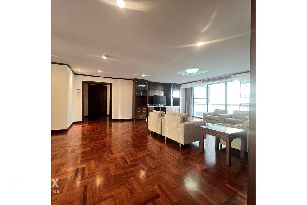 Luxury 3BR Condo for Rent at 115K | 290sqm High-Floor Living in Sukhumvit 24 | Pets Allowed 3