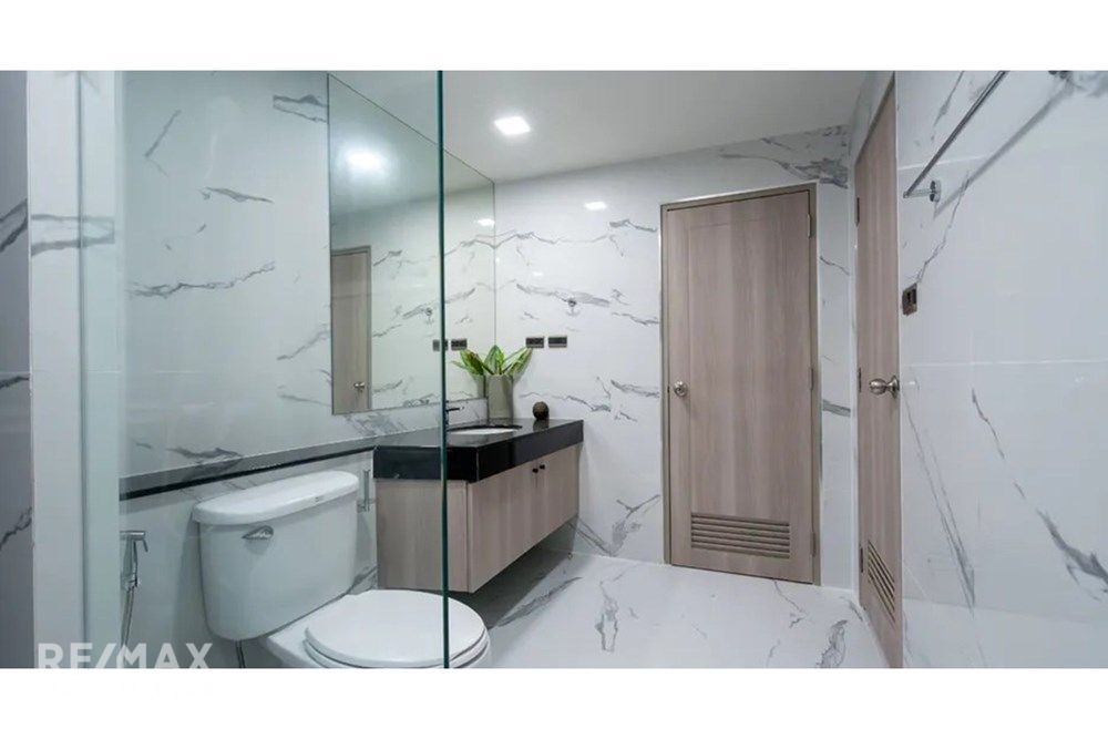 180sqm 3BR Condo for Rent at Sukhumvit 34 - 95K with All-In Utilities 8