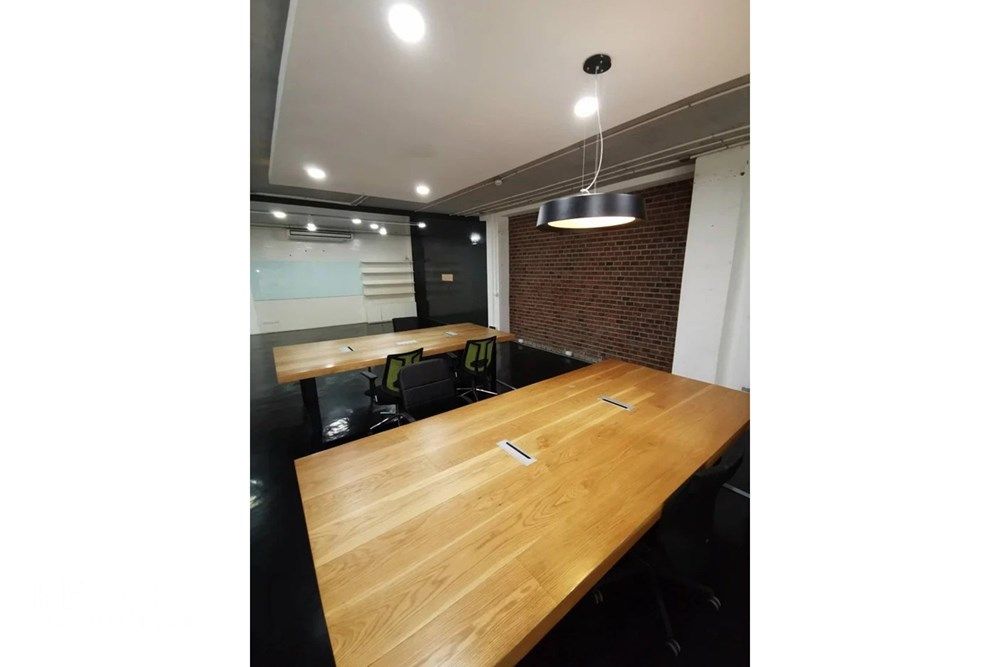 5-Storey Mixed-Use Building for Sale in Ekkamai 22 - 2,200sqm Land Opportunity 2