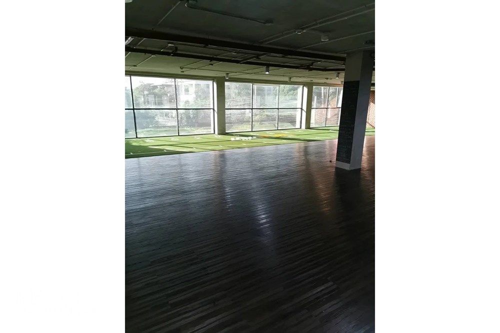 5-Storey Mixed-Use Building for Sale in Ekkamai 22 - 2,200sqm Land Opportunity 9