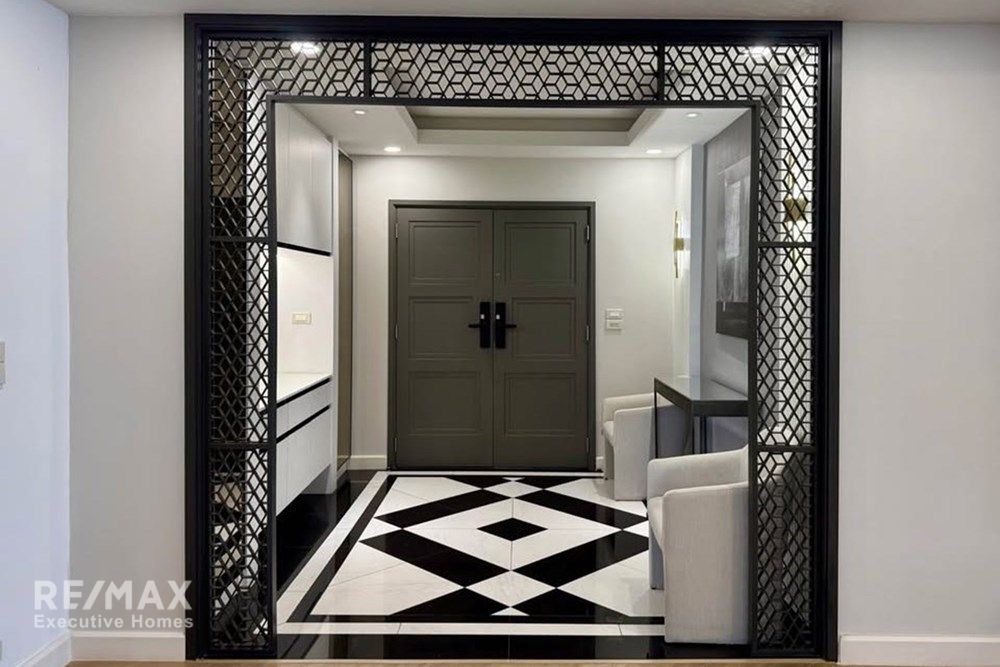 Renovated 31BR Condo for Rent at 110K in Sukhumvit 24 - 13 Mins Walk to MRT Queen Sirikit 15