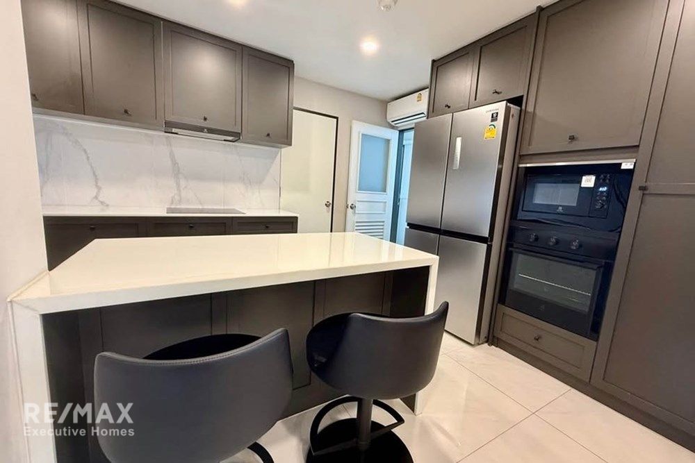 Renovated 31BR Condo for Rent at 110K in Sukhumvit 24 - 13 Mins Walk to MRT Queen Sirikit 4