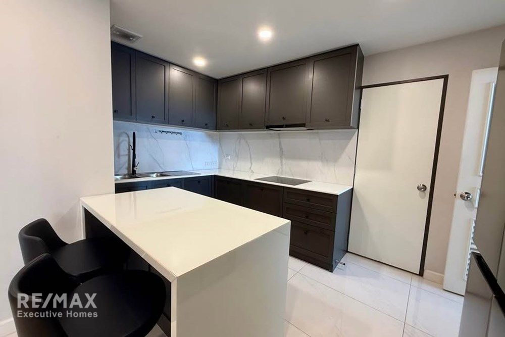 Renovated 31BR Condo for Rent at 110K in Sukhumvit 24 - 13 Mins Walk to MRT Queen Sirikit 6