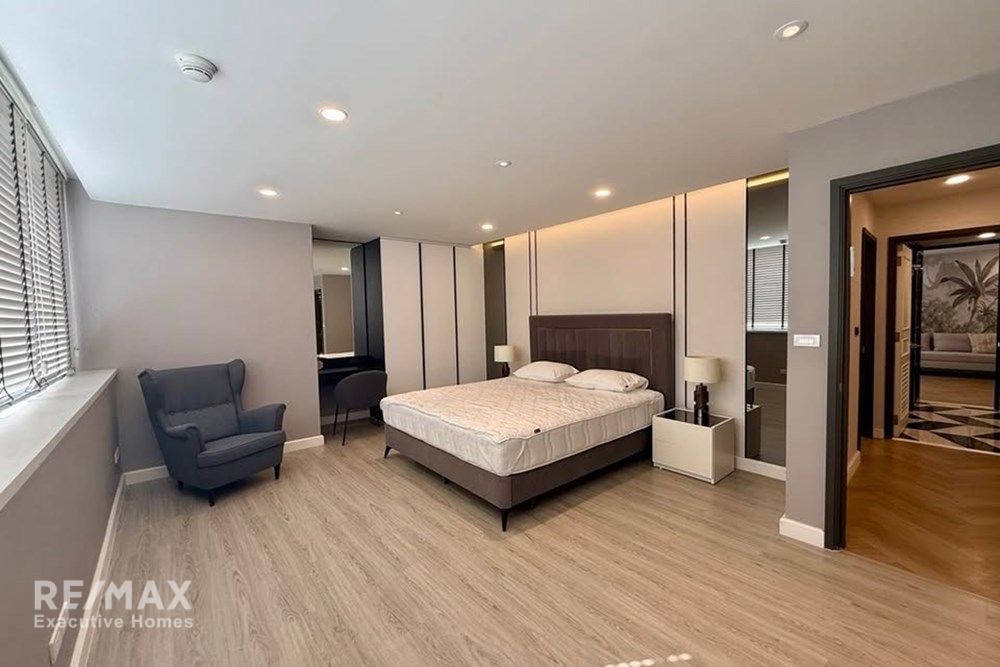 Renovated 31BR Condo for Rent at 110K in Sukhumvit 24 - 13 Mins Walk to MRT Queen Sirikit 7