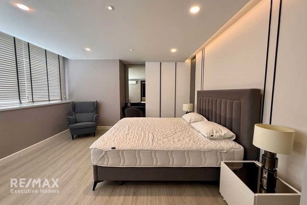 Renovated 31BR Condo for Rent at 110K in Sukhumvit 24 - 13 Mins Walk to MRT Queen Sirikit 8