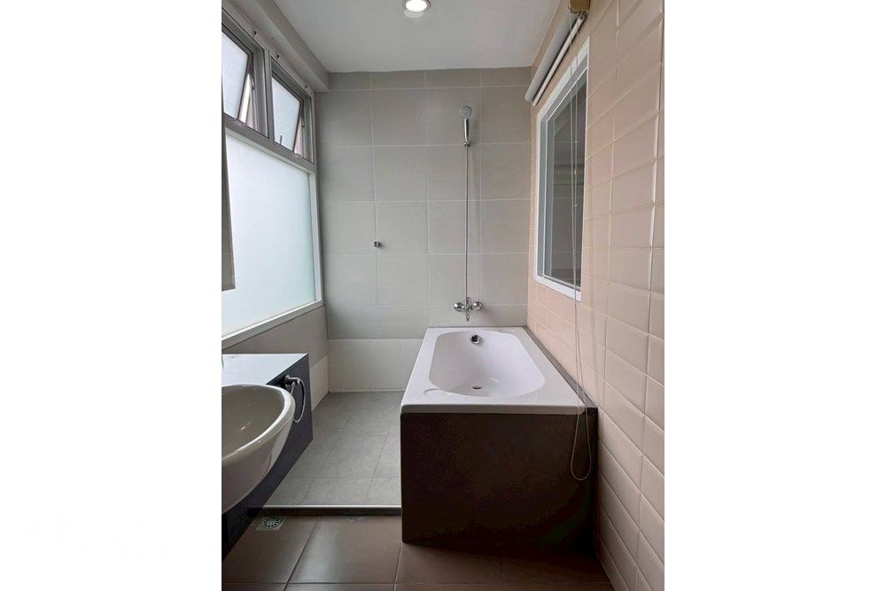 3BR Family Suite with Huge Garden for Rent - 250sqm in Phrom Phong - 90K 11