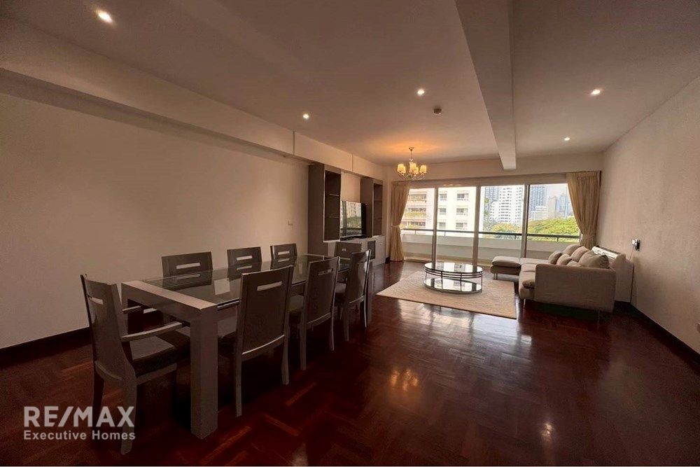 3BR Family Suite with Huge Garden for Rent - 250sqm in Phrom Phong - 90K 2