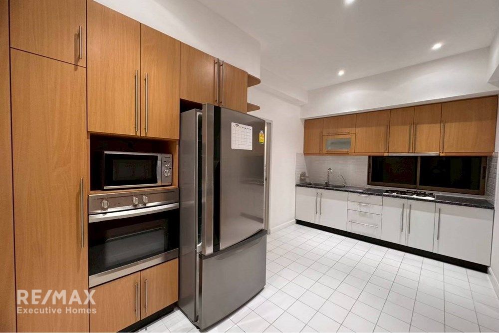 3BR Family Suite with Huge Garden for Rent - 250sqm in Phrom Phong - 90K 5