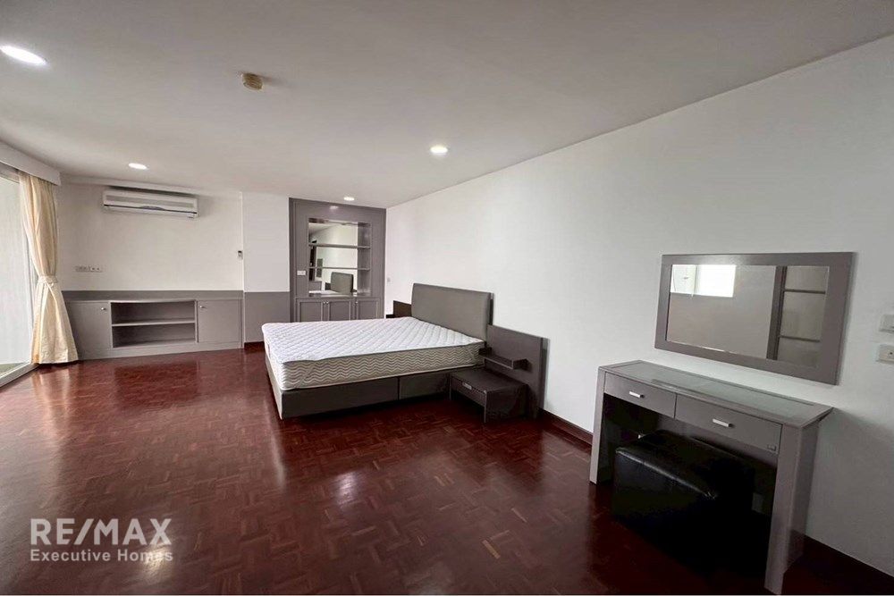 3BR Family Suite with Huge Garden for Rent - 250sqm in Phrom Phong - 90K 8