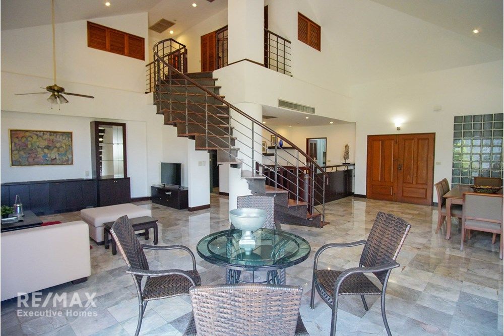 Luxury 4BR Duplex Condo with Study for Rent 130K | 420sqm | BTS Phrom Phong 2