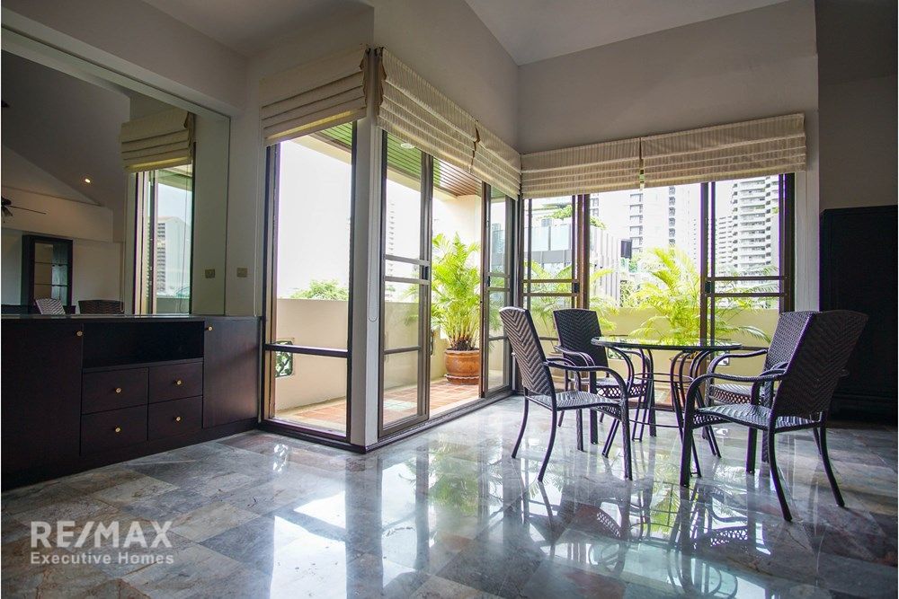 Luxury 4BR Duplex Condo with Study for Rent 130K | 420sqm | BTS Phrom Phong 22