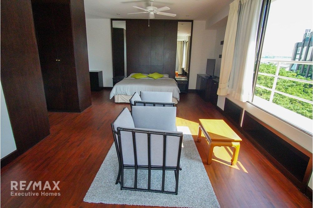 Luxury 4BR Duplex Condo with Study for Rent 130K | 420sqm | BTS Phrom Phong 9