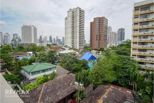 luxury-4br-duplex-condo-with-study-for-rent-130k-or-420sqm-or-bts-phrom-phong-920071001-15329