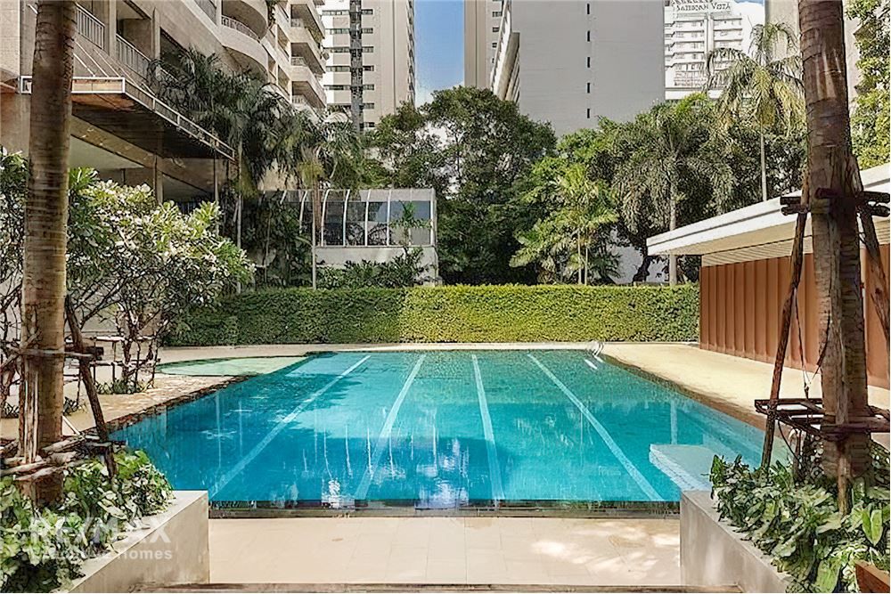 Spacious 21BR Condo for Rent at 60K | 236sqm in Sathon, Close to MRT & Lumpini Park 14