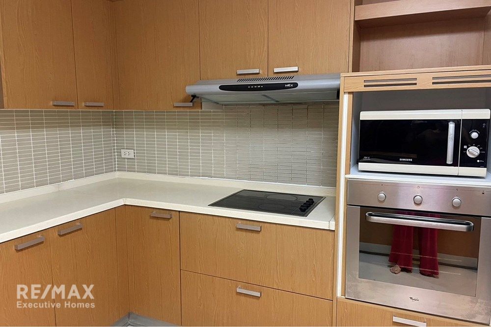 Spacious 21BR Condo for Rent at 60K | 236sqm in Sathon, Close to MRT & Lumpini Park 5