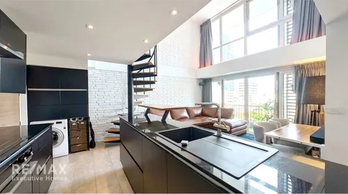 high-spec-110sqm-duplex-for-rent-at-65k-in-bts-thonglo-area-with-hastens-bed-920071001-15334