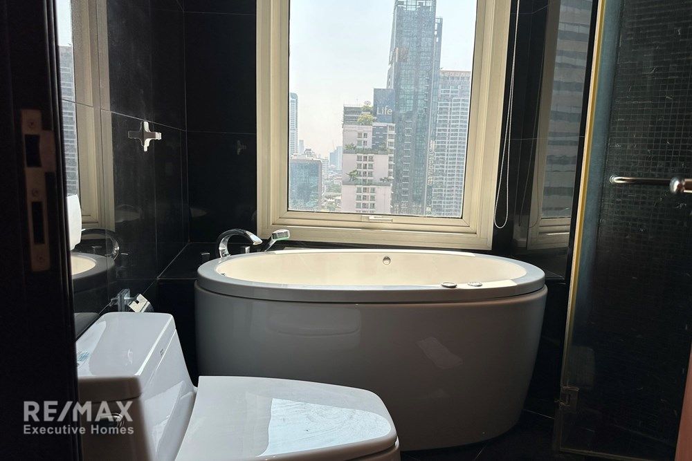 The Infinity Sathorn | 102sqm 2BR Condo | 4 Mins Walk to BTS Chong Nonsi 7