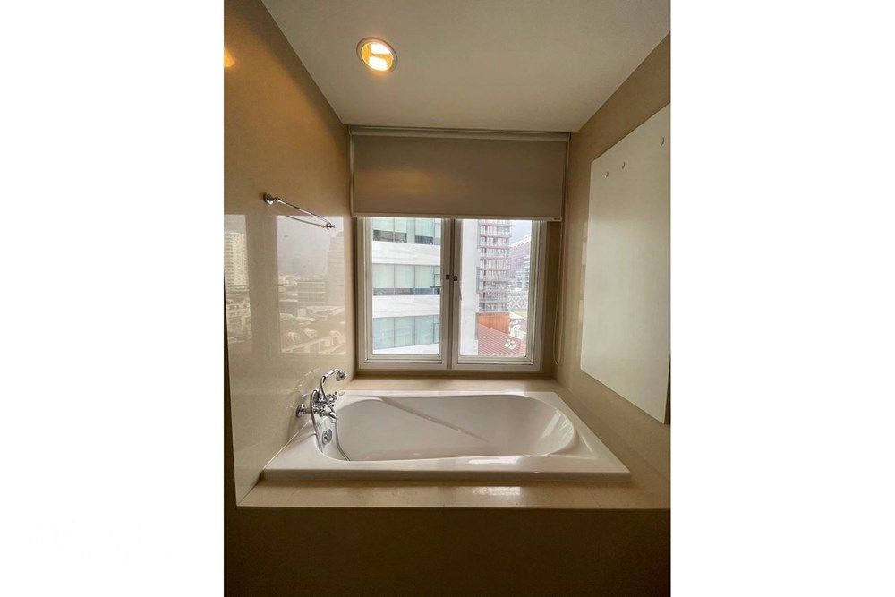 Spacious 3BR Condo with Study for Rent in Hampton Thonglor - 232sqm, 18 mins Walk to BTS Thong Lo 7