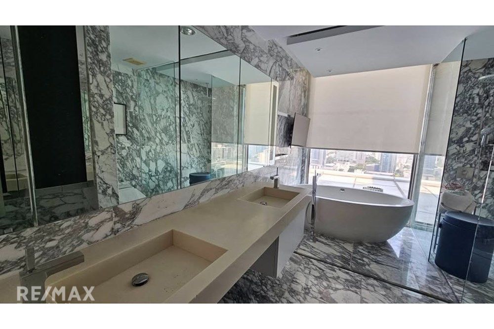 鹏蓬站Aequa Sukhumvit 49公寓481平方米4室4卫出租 9