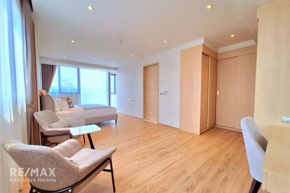 2BR Fully Furnished Condo for Rent at 80K | 129sqm | Near BTS Bearing & Patana 9