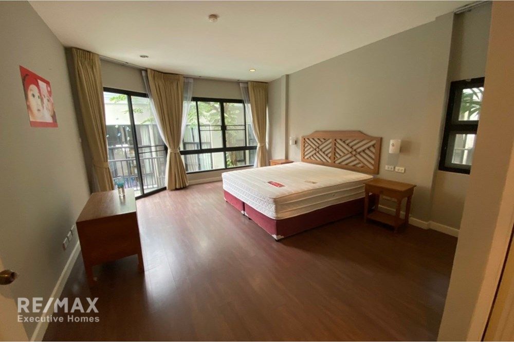 Pet-Friendly 4BR Townhouse for Rent at Sukhumvit 38 - 350sqm, 130K 5